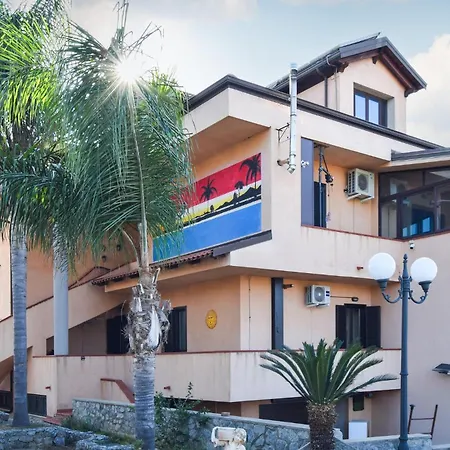 Lovely In Apartment *